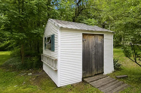 1 Hoover Circle Loudon NH 03307