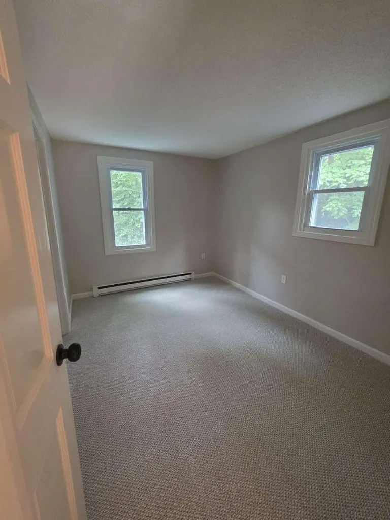 11 Horse Pasture Lane Thornton NH 03285