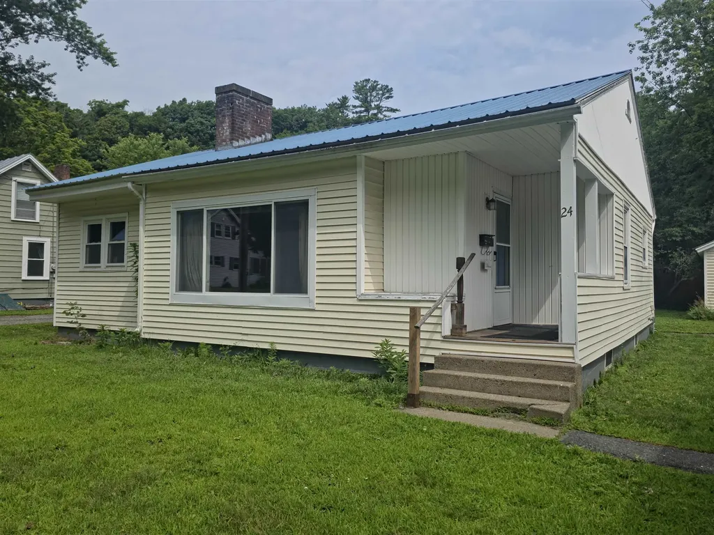 24 Cherry Street Windsor VT 05089