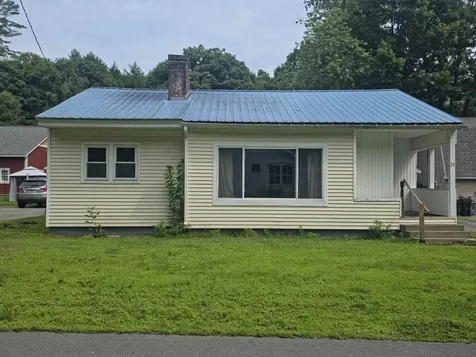 24 Cherry Street Windsor VT 05089