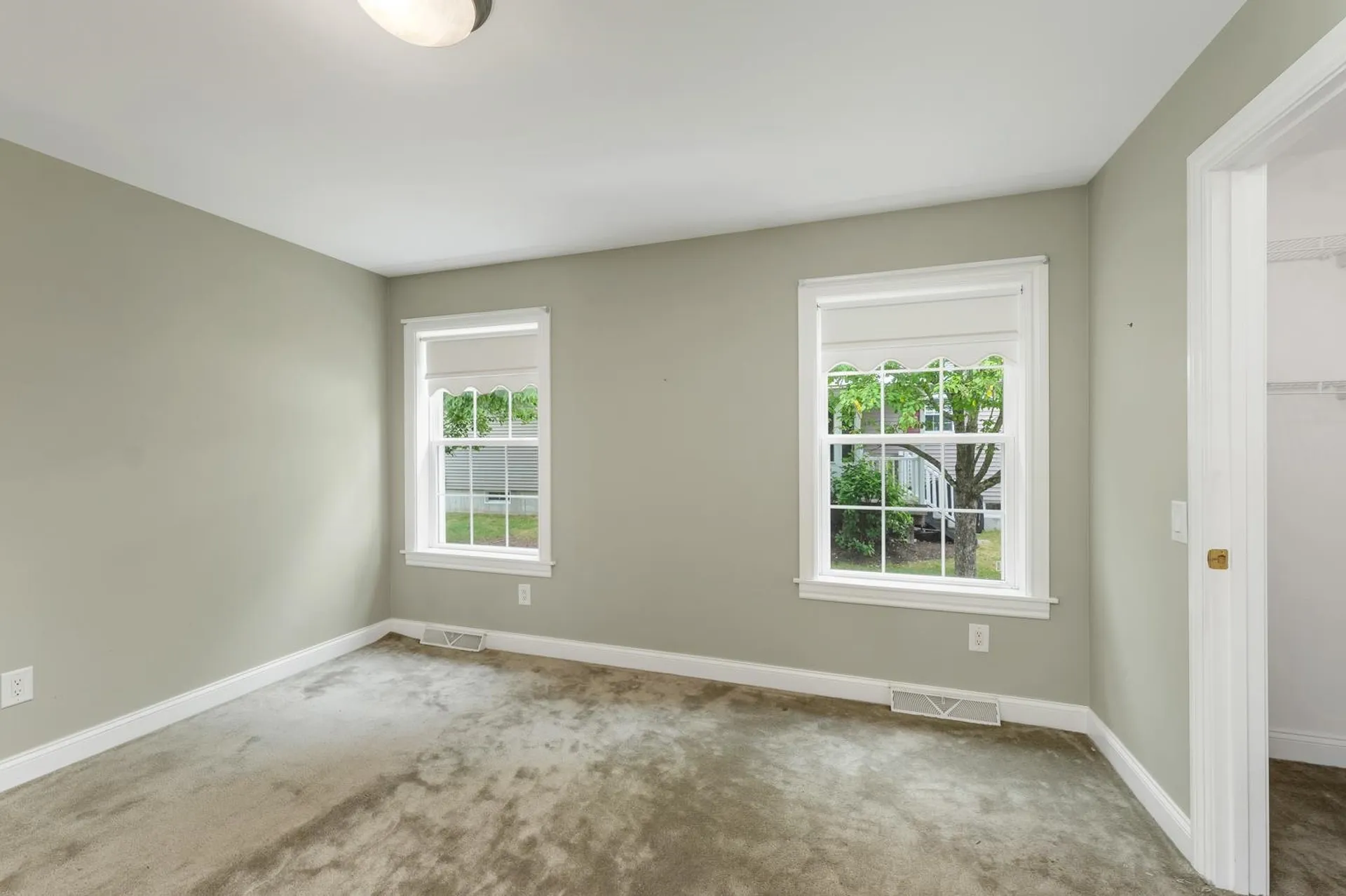 57 Sagewood Circle Hooksett NH 03106