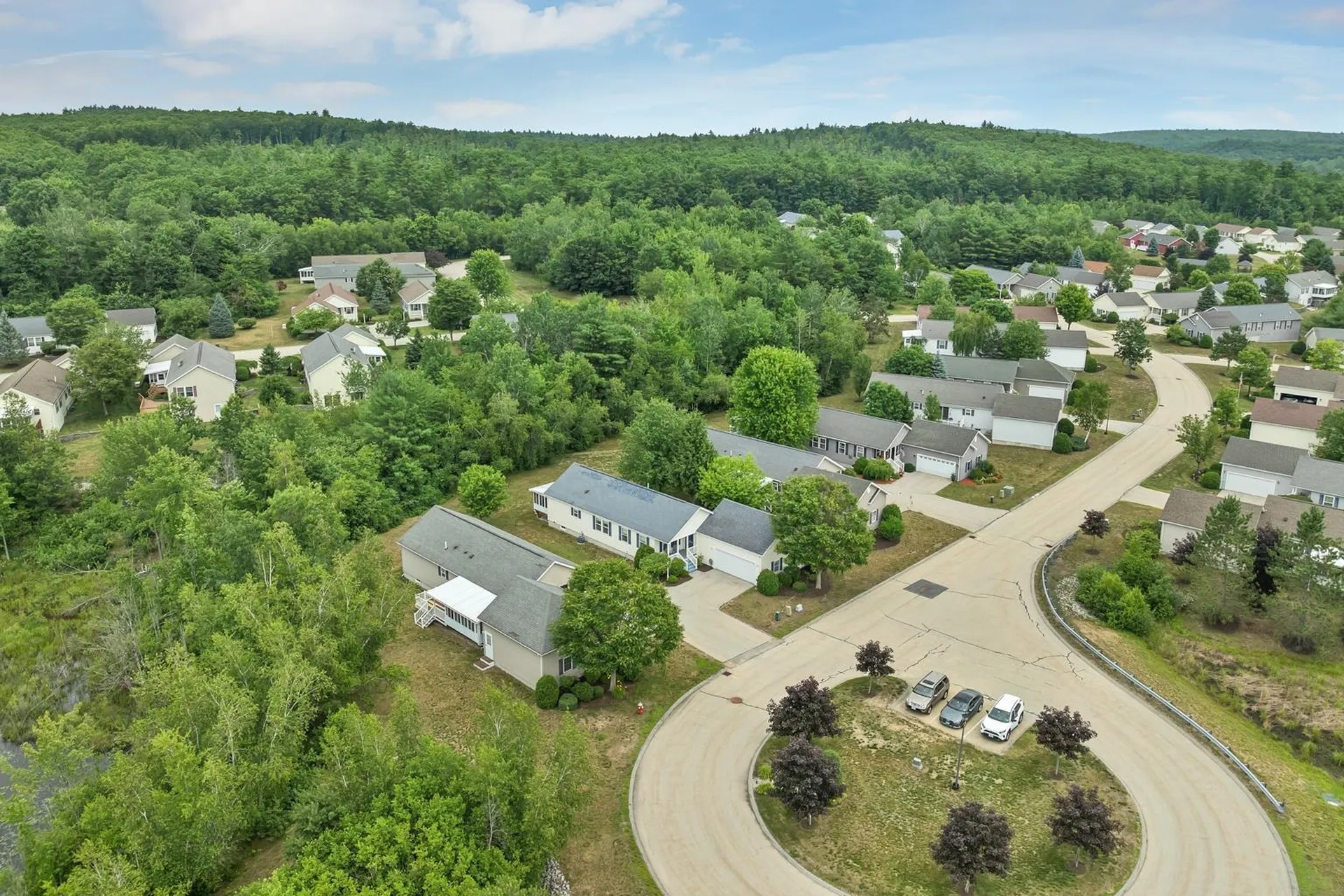 57 Sagewood Circle Hooksett NH 03106