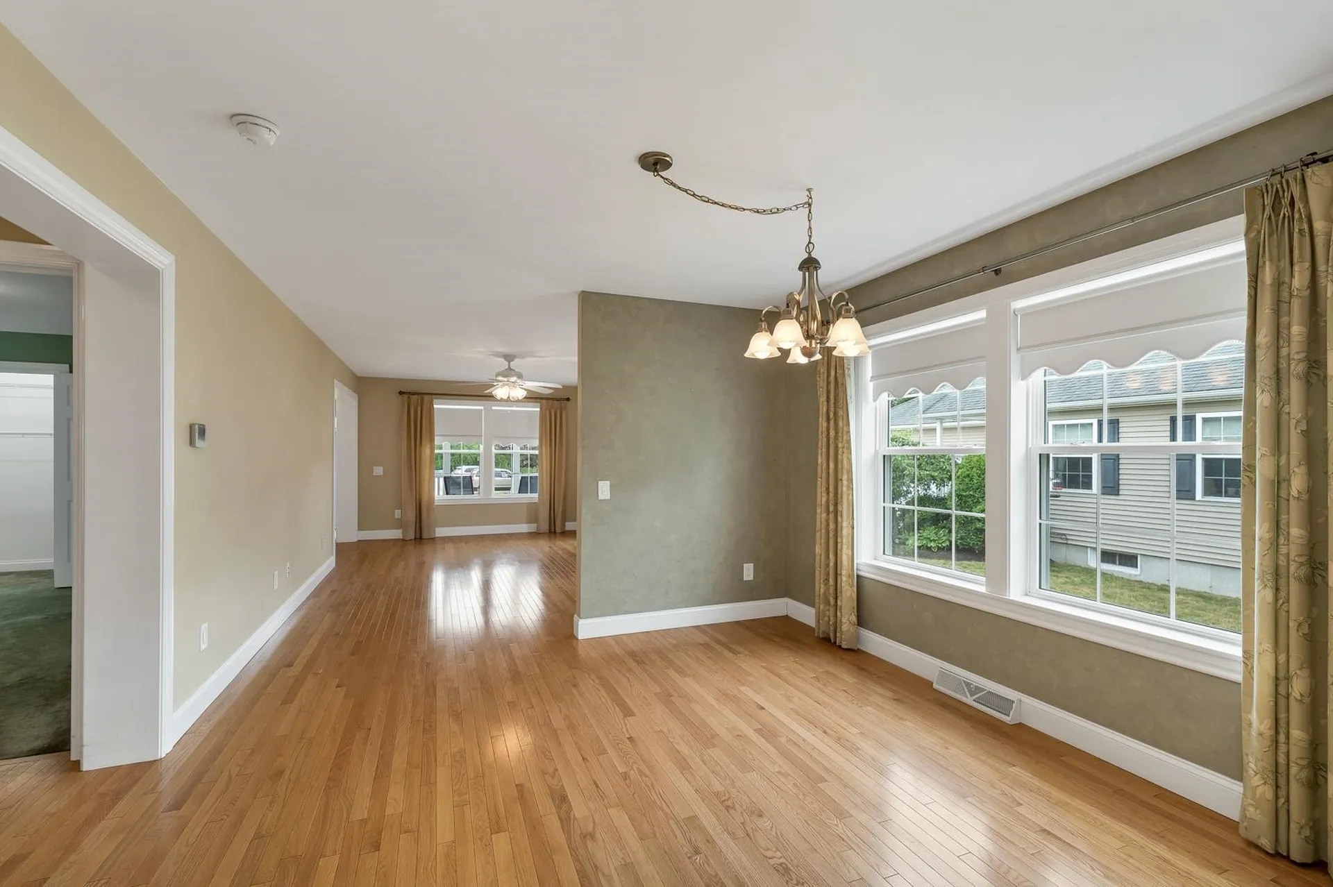 57 Sagewood Circle Hooksett NH 03106