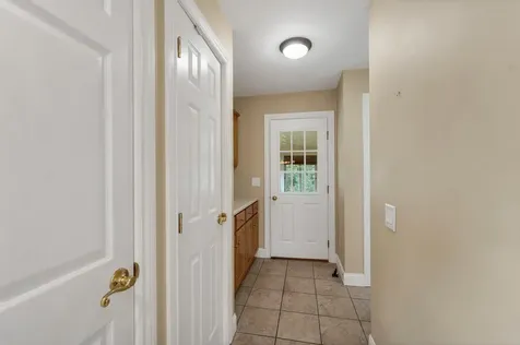 57 Sagewood Circle Hooksett NH 03106