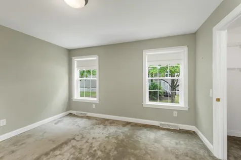 57 Sagewood Circle Hooksett NH 03106