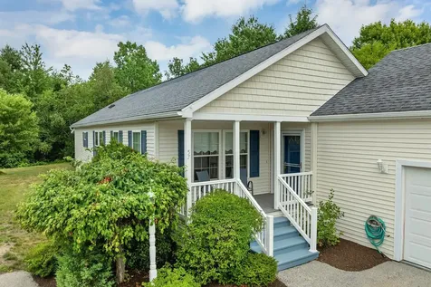 57 Sagewood Circle Hooksett NH 03106