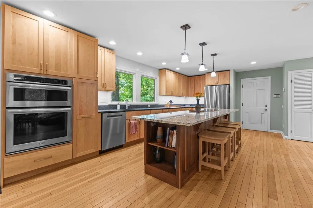 240 South Cove Road Burlington VT 05401