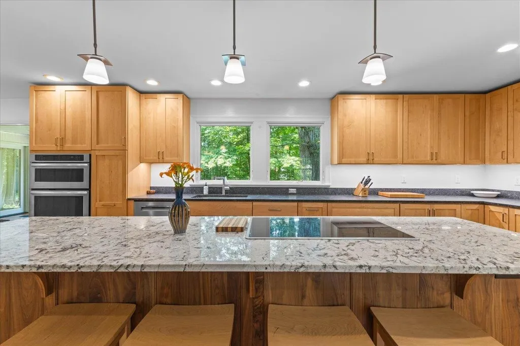 240 South Cove Road Burlington VT 05401