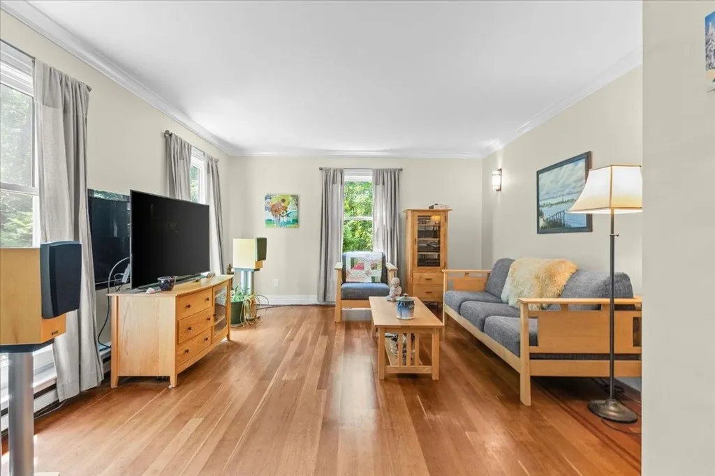 240 South Cove Road Burlington VT 05401