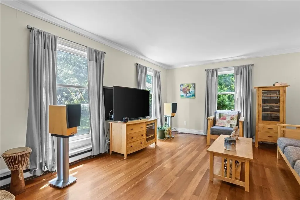 240 South Cove Road Burlington VT 05401