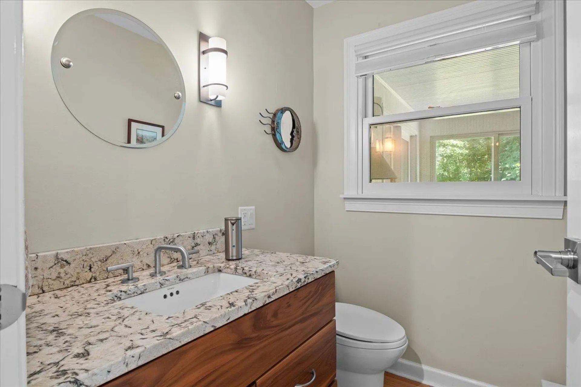240 South Cove Road Burlington VT 05401