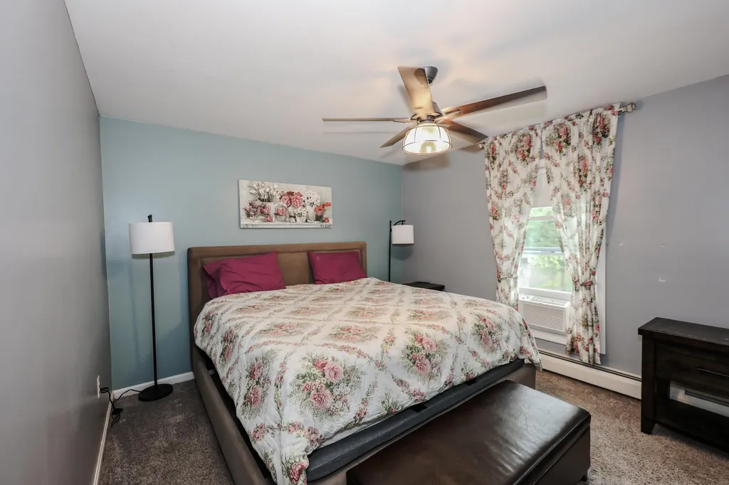 6 Concord Avenue Derry NH 03038