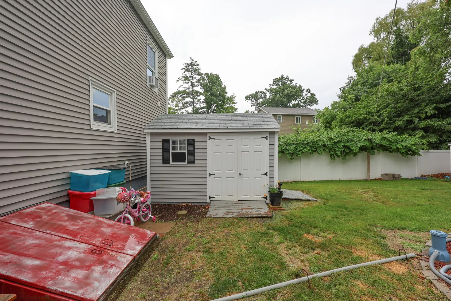 6 Concord Avenue Derry NH 03038