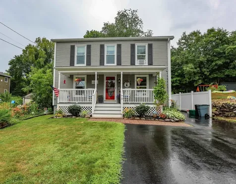 6 Concord Avenue Derry NH 03038