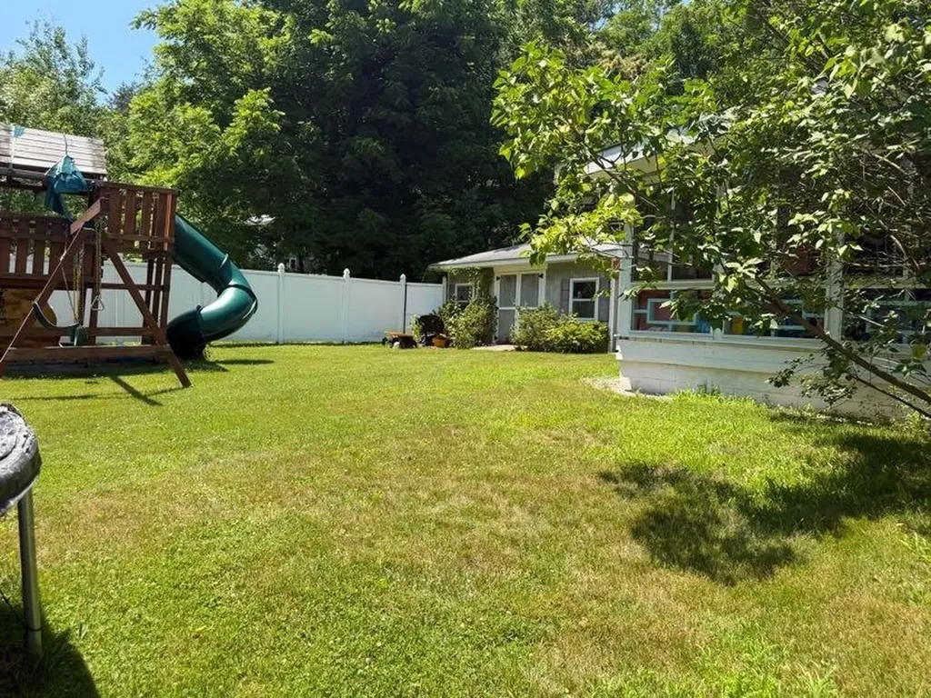 3 Lincoln Drive Bow NH 03304
