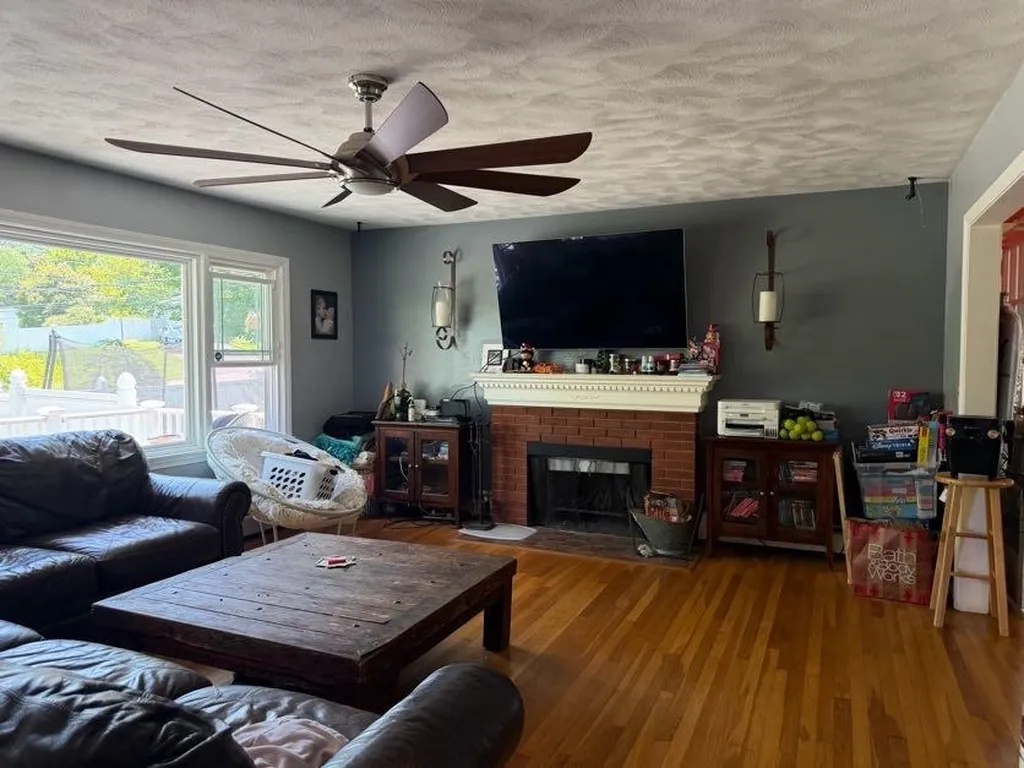 3 Lincoln Drive Bow NH 03304