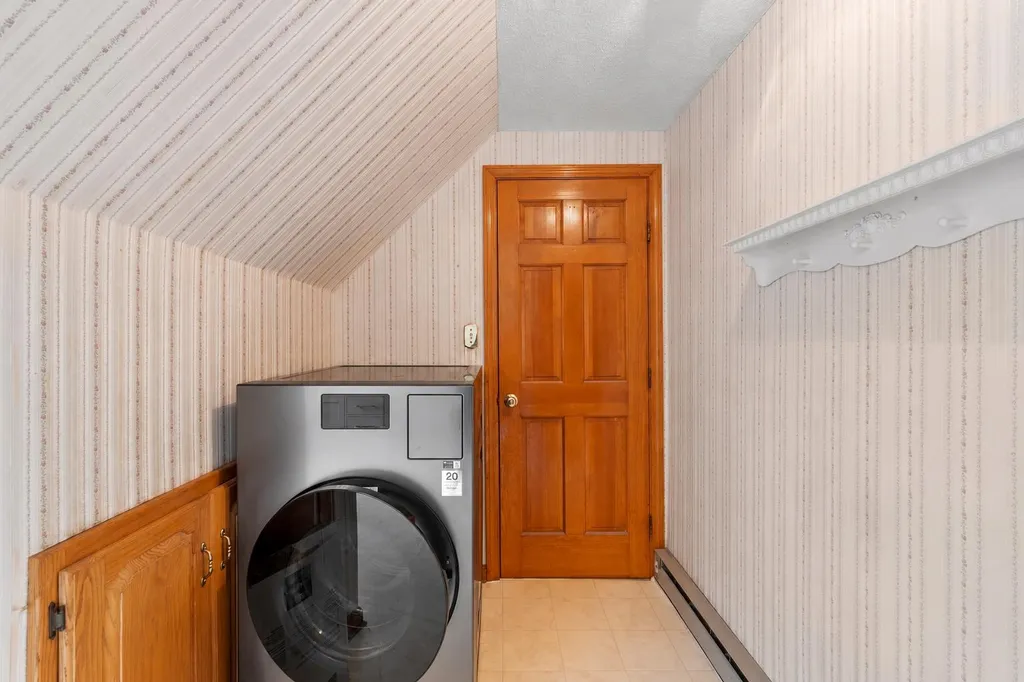 14 William Drive Pelham NH 03076