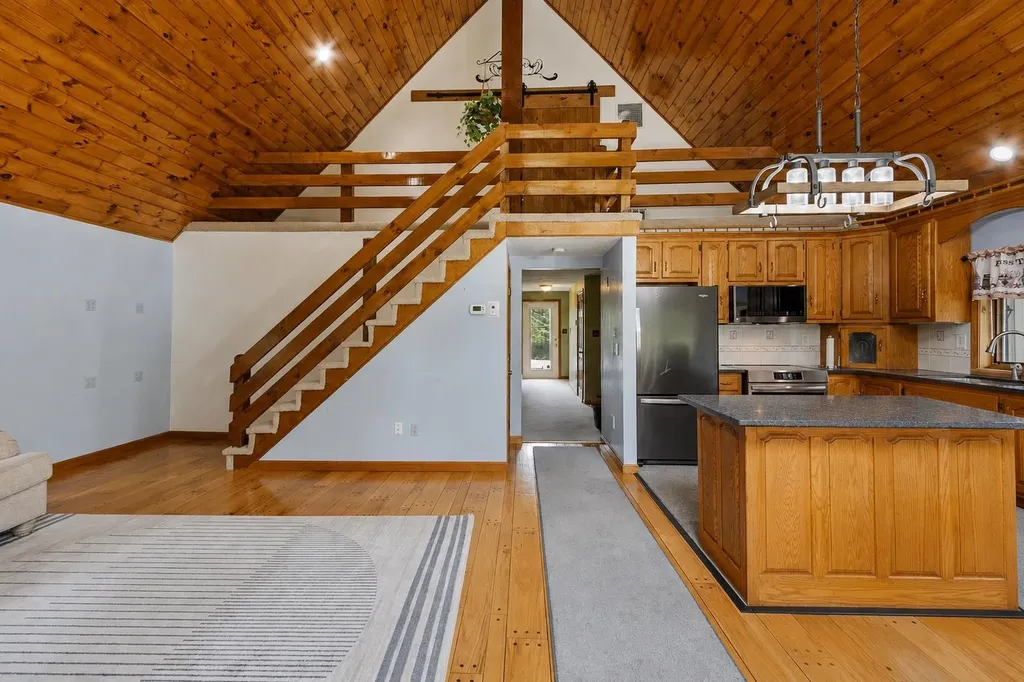14 William Drive Pelham NH 03076