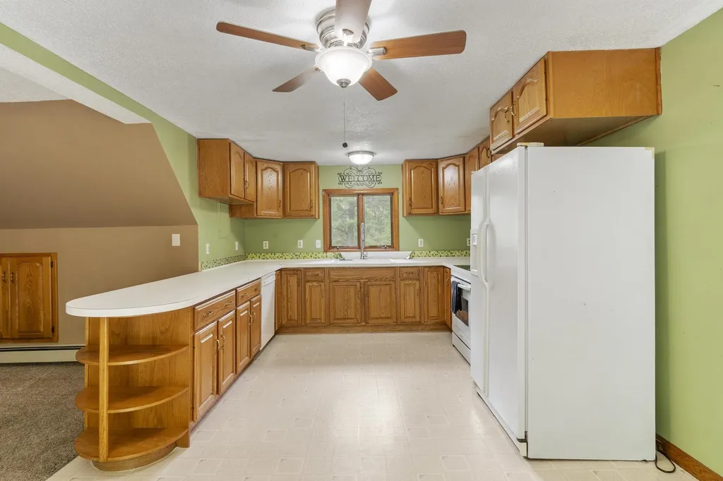 14 William Drive Pelham NH 03076