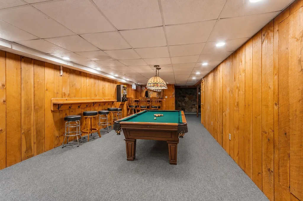 14 William Drive Pelham NH 03076