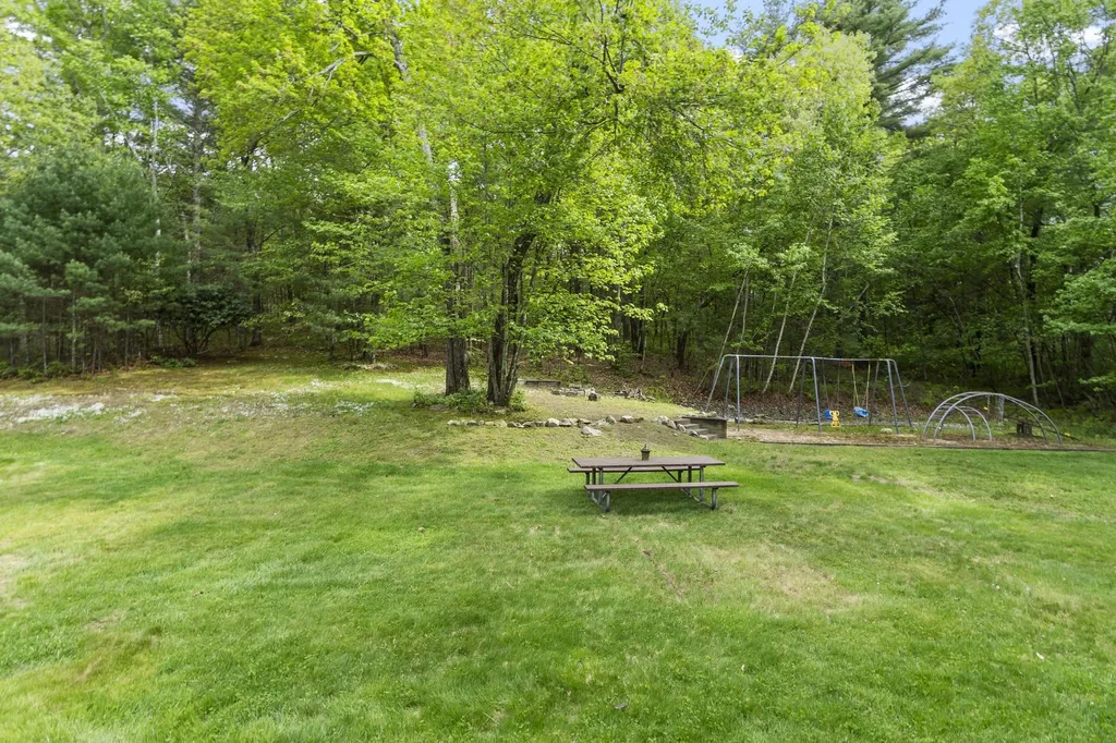 14 William Drive Pelham NH 03076