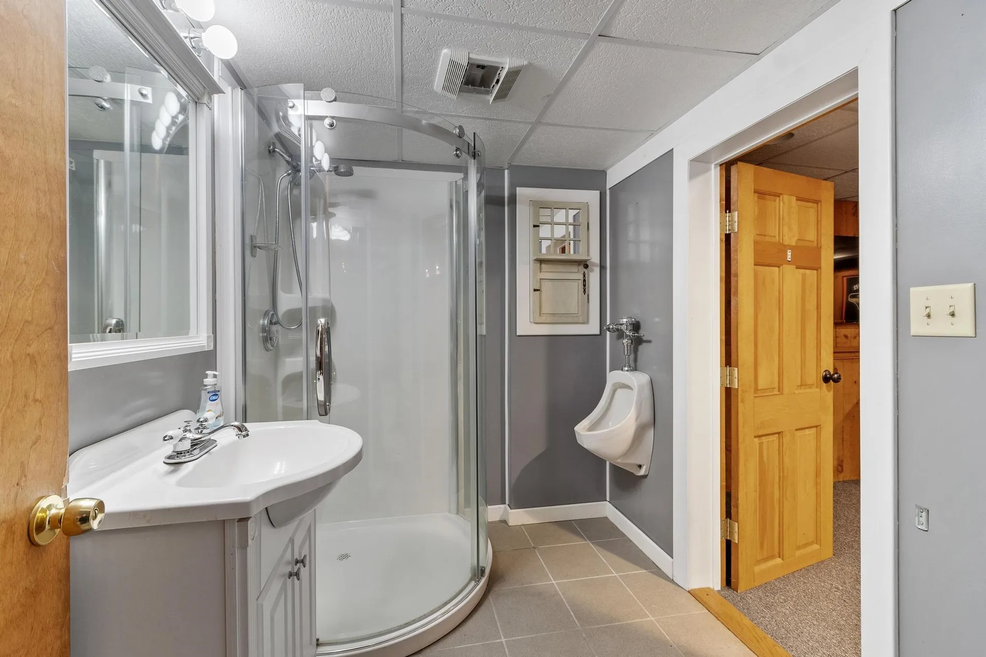 14 William Drive Pelham NH 03076