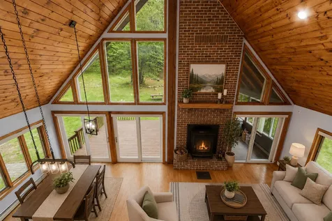 14 William Drive Pelham NH 03076