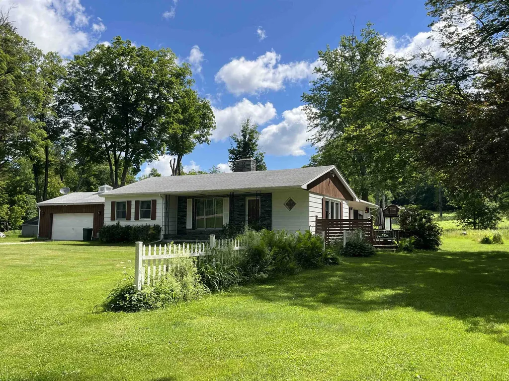 18 Montvert Road Middletown Springs VT 05757