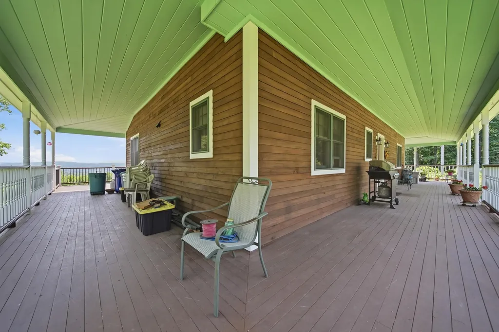 340 Cobble Hill Road Swanzey NH 03446