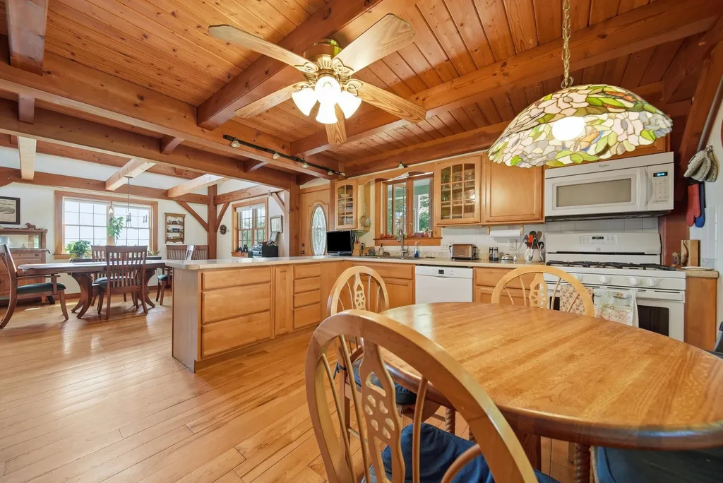 340 Cobble Hill Road Swanzey NH 03446