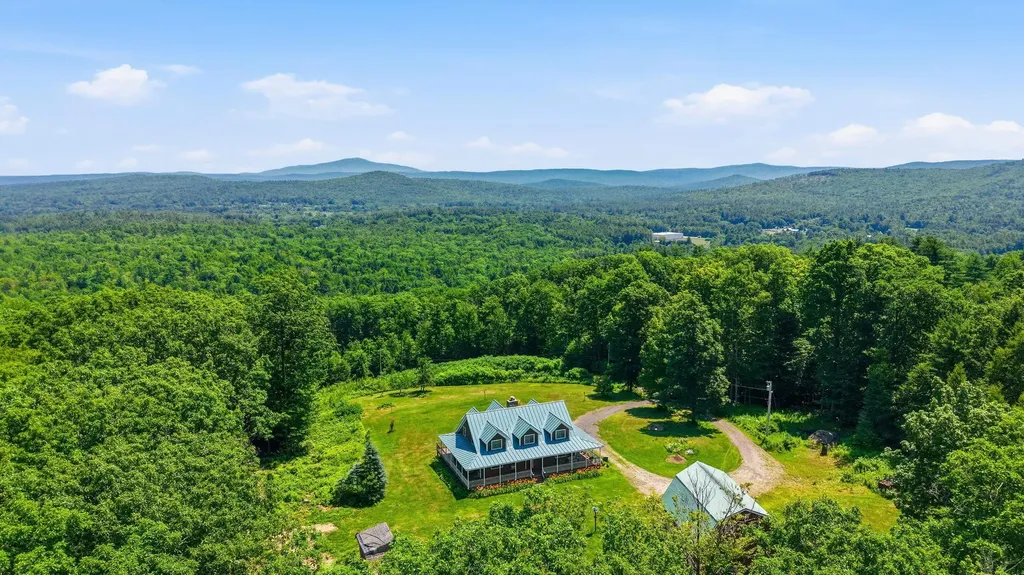 340 Cobble Hill Road Swanzey NH 03446