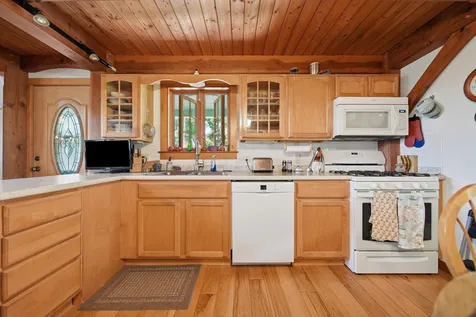 340 Cobble Hill Road Swanzey NH 03446