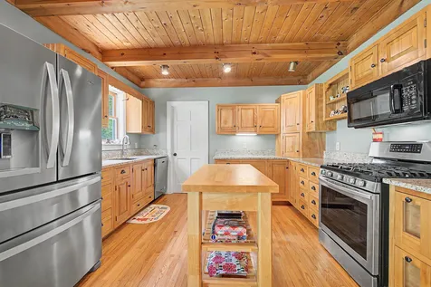 363 Cash Street Croydon NH 03773