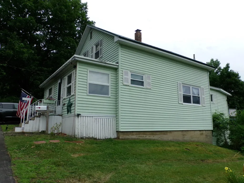 51 Addison Street Laconia NH 03246