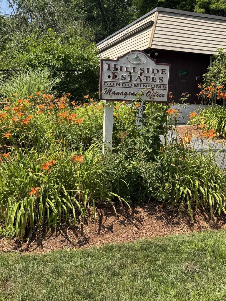 3 Silvestri Circle Derry NH 03038