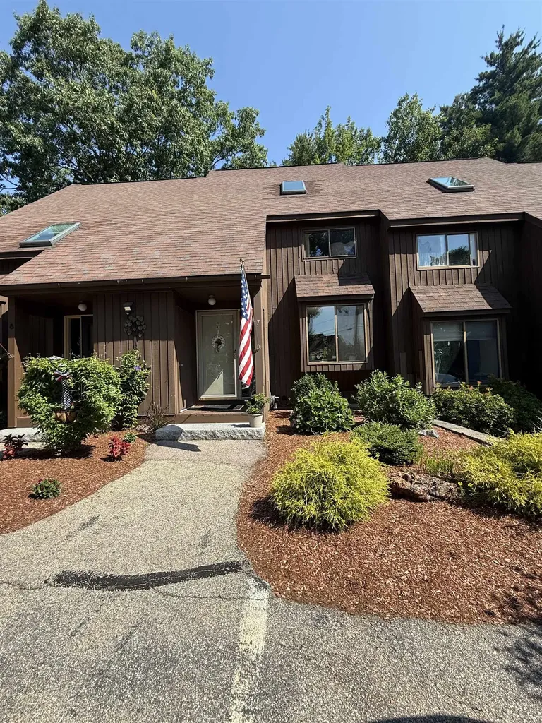 7 Cortez Drive Nashua NH 03062