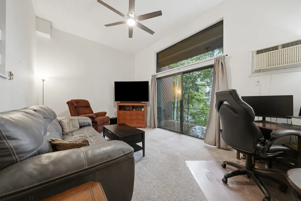 7 Cortez Drive Nashua NH 03062