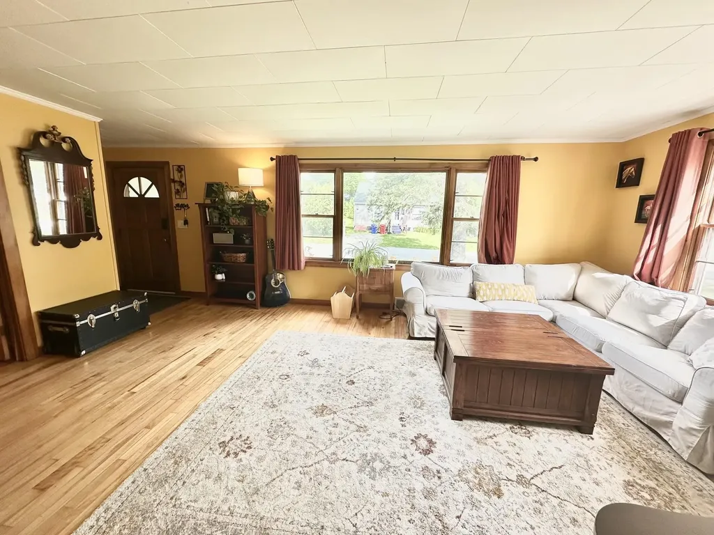 16 Southard Street St. Johnsbury VT 05819