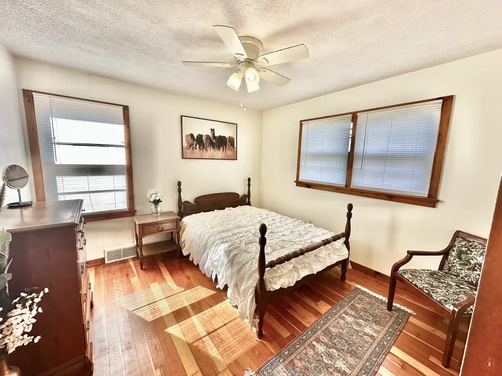 16 Southard Street St. Johnsbury VT 05819