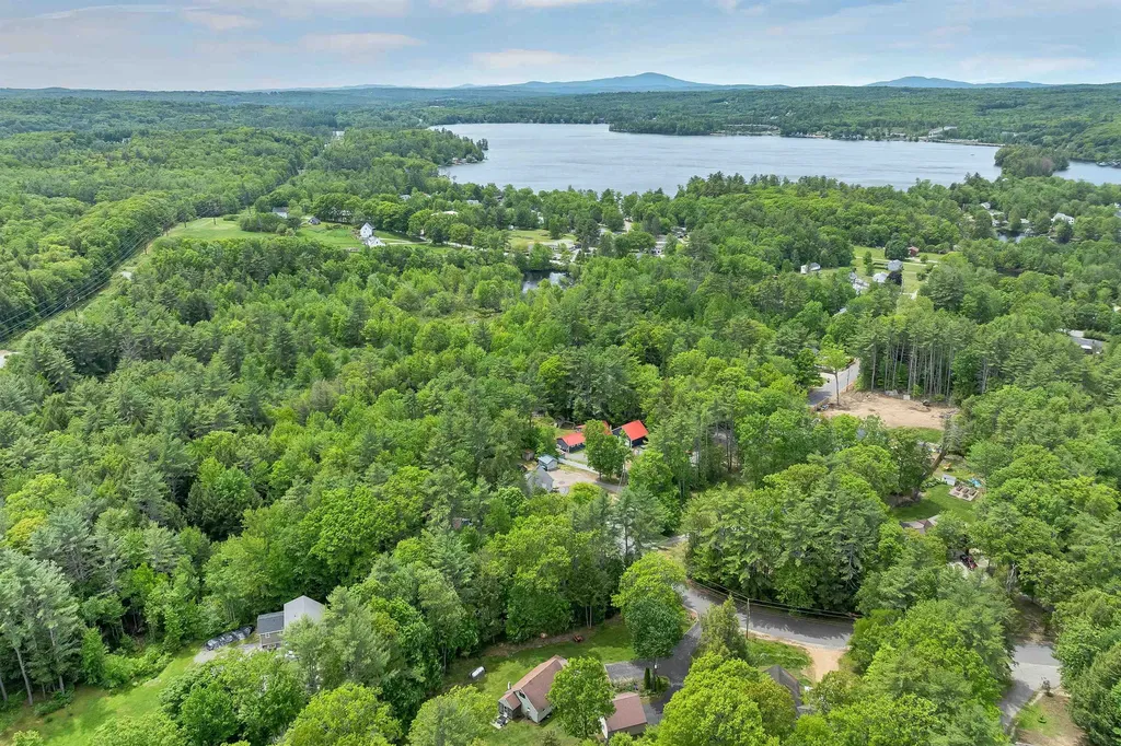 32 Arlene Drive Belmont NH 03220