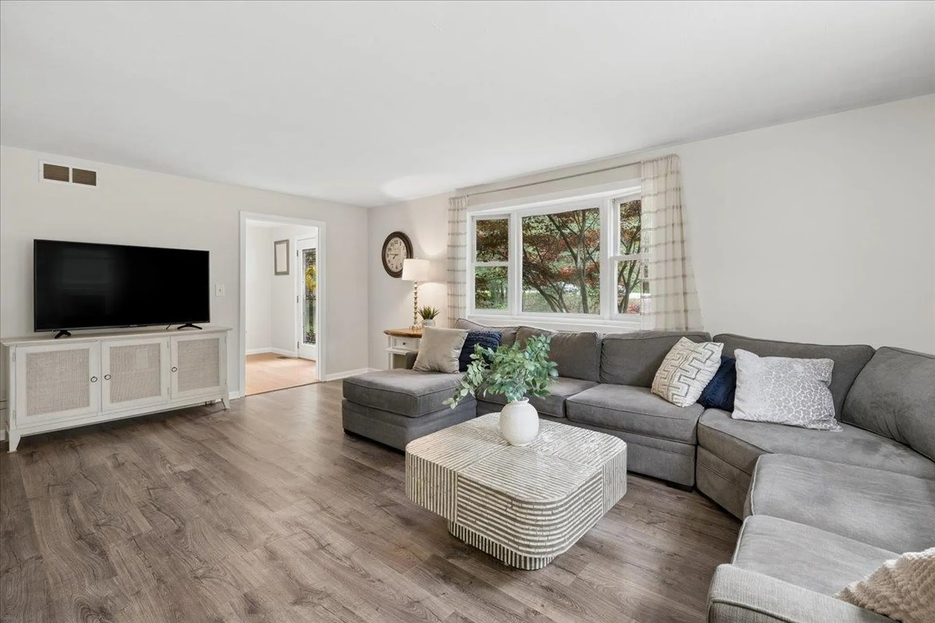 21 Nathaniel Drive Amherst NH 03031