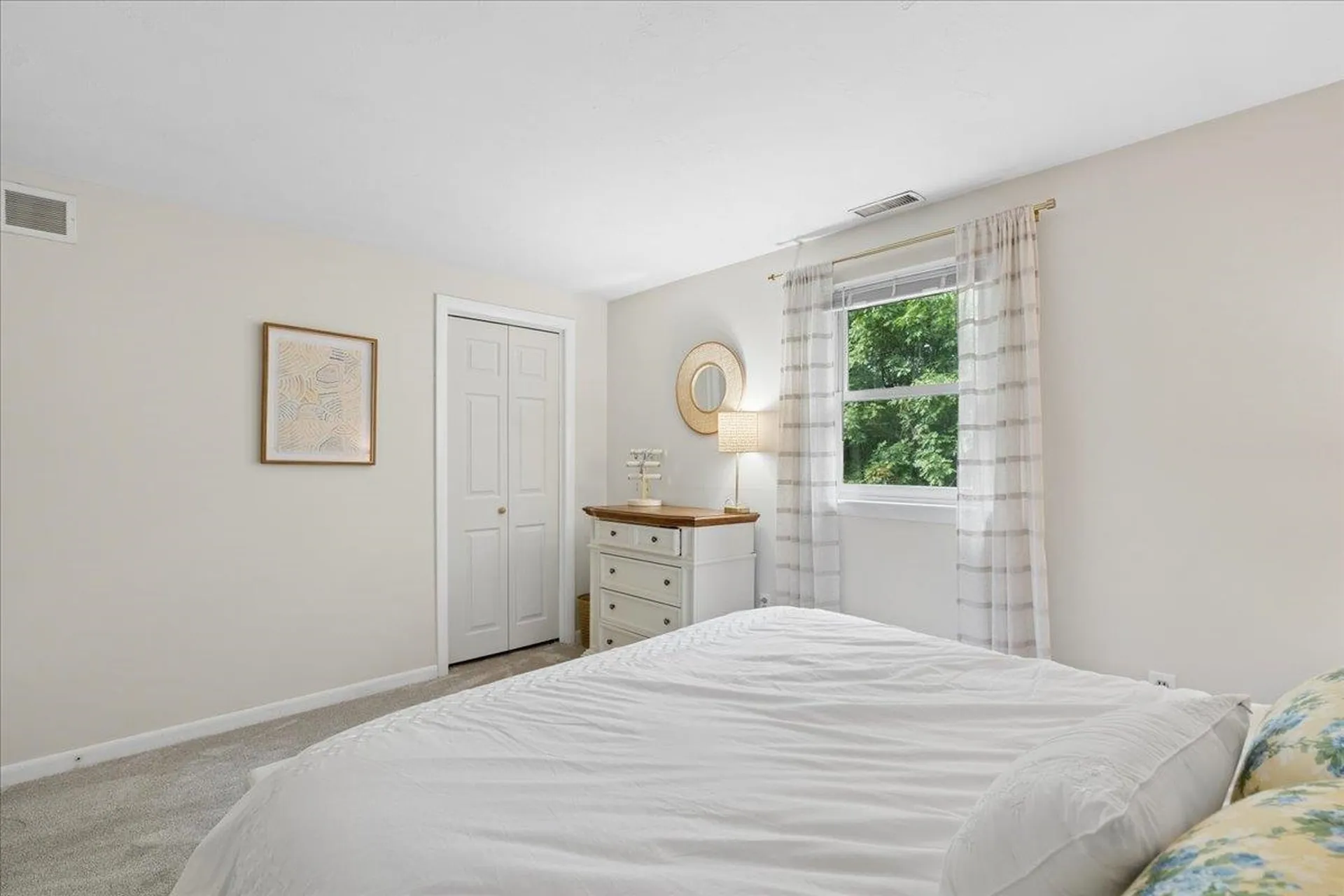 21 Nathaniel Drive Amherst NH 03031