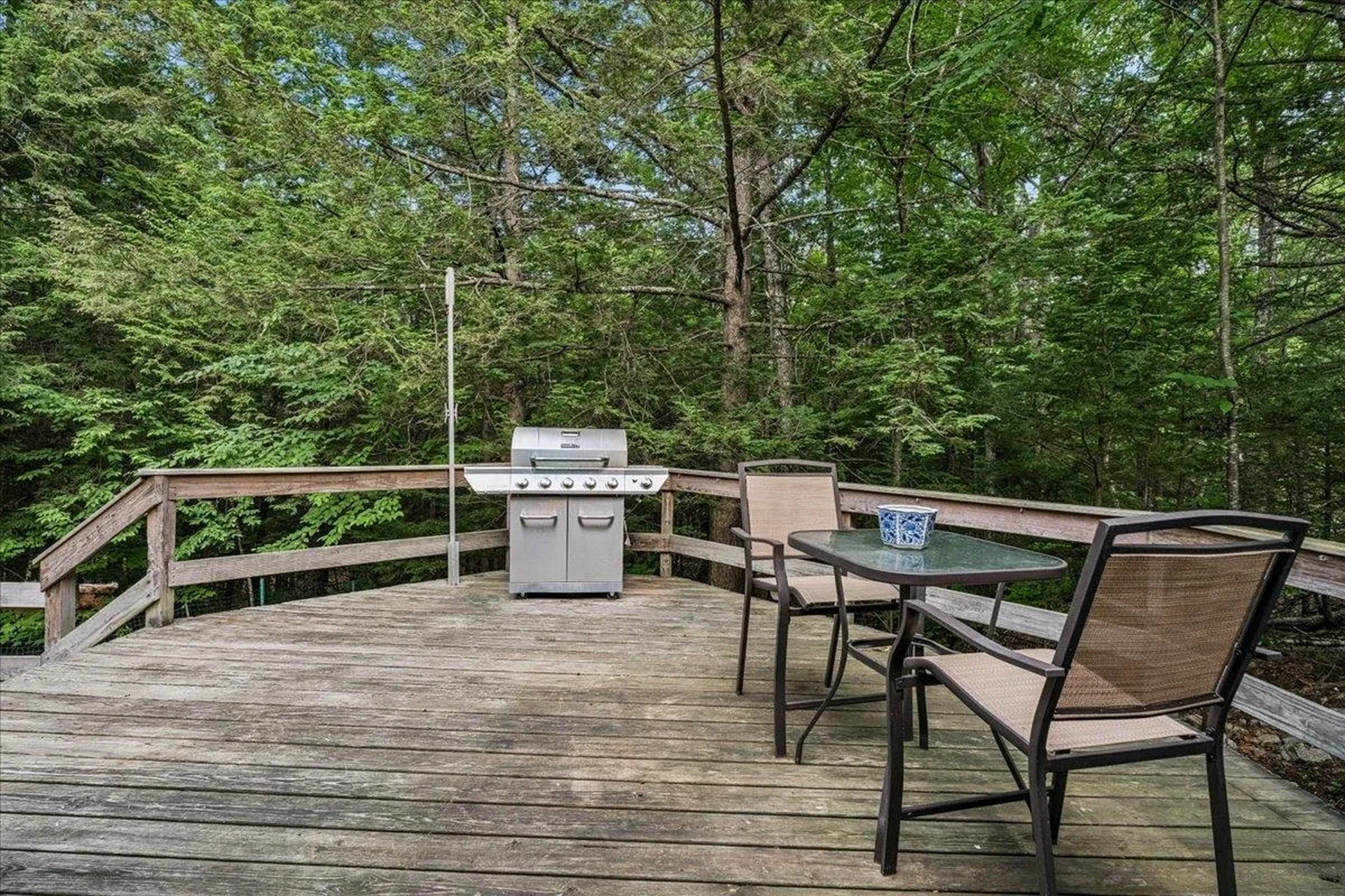21 Nathaniel Drive Amherst NH 03031