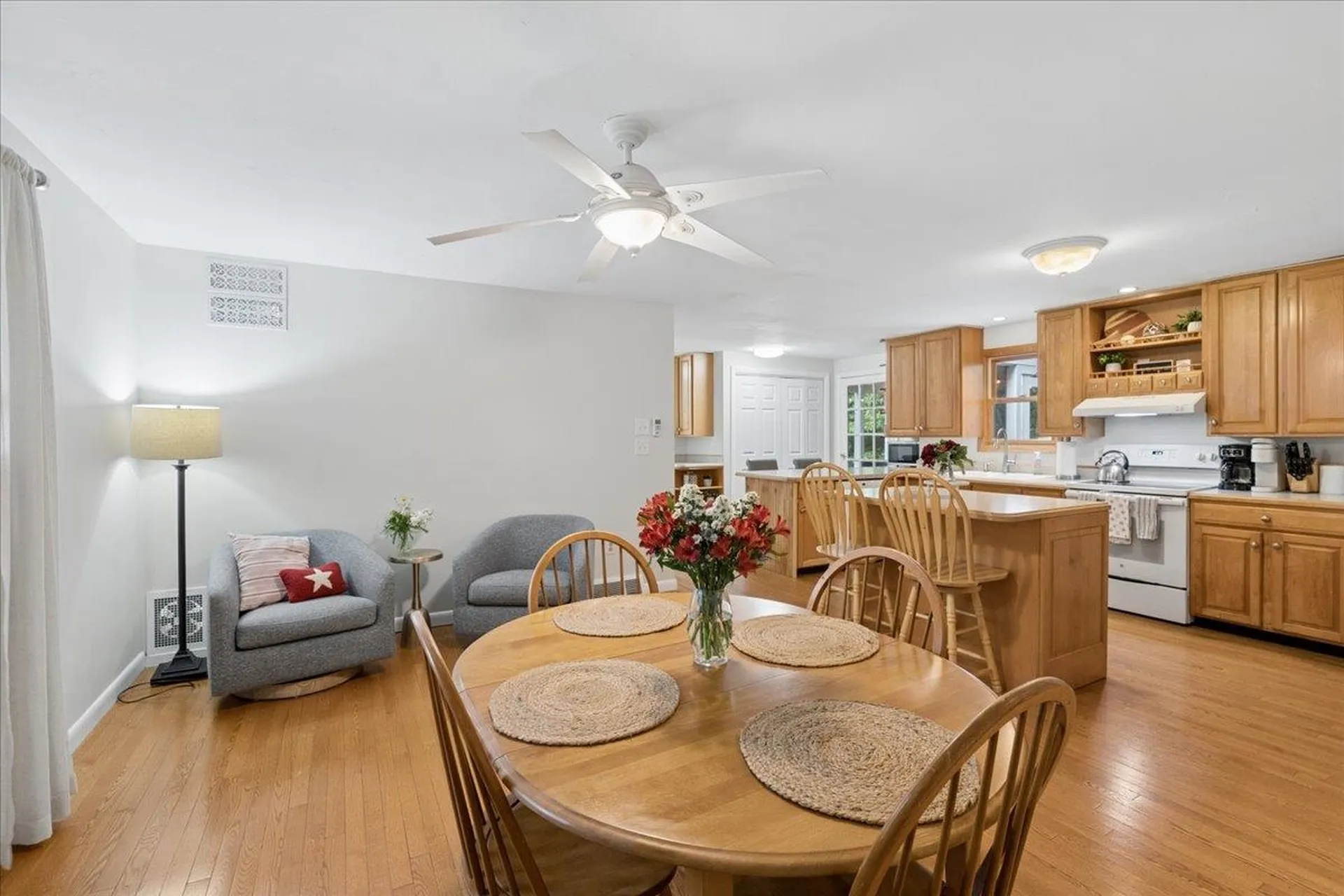 21 Nathaniel Drive Amherst NH 03031