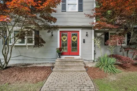 21 Nathaniel Drive Amherst NH 03031