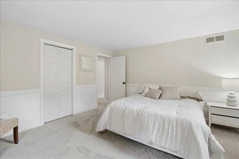 21 Nathaniel Drive Amherst NH 03031