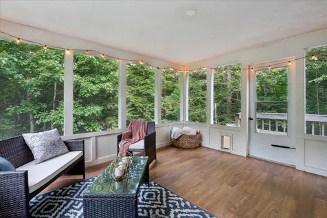 21 Nathaniel Drive Amherst NH 03031