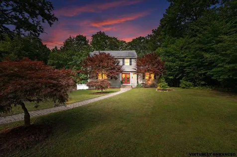 21 Nathaniel Drive Amherst NH 03031