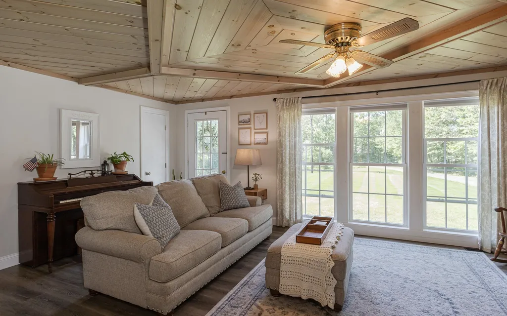 24 Westminster Drive Fitzwilliam NH 03447