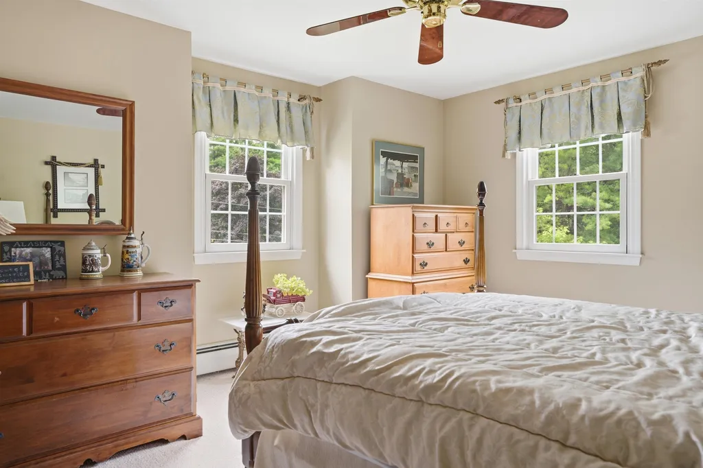 9 Whitman Road Nashua NH 03062